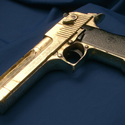 Золотой Desert Eagle