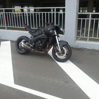 Suzuki gsxr 750 srad streetfighter