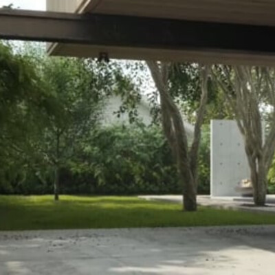 Concrete box house 