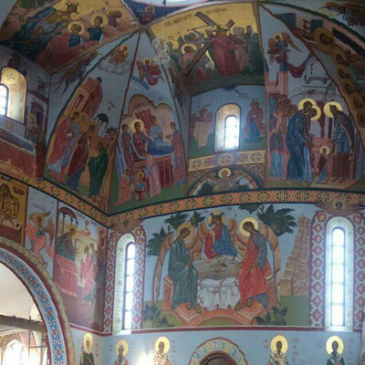 Иконостас и росписи в храм (РПЦ) Крестовоздвижения в г. Ереван, респ. Армения.