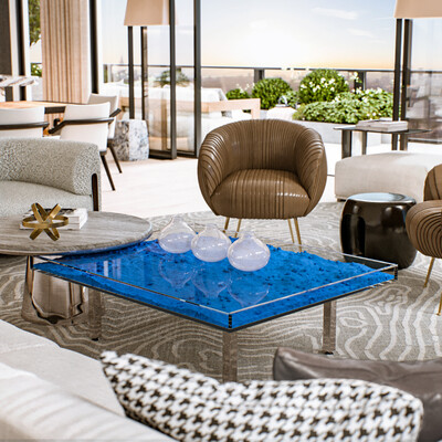 DELUXE APARTMENT IN THE SKY